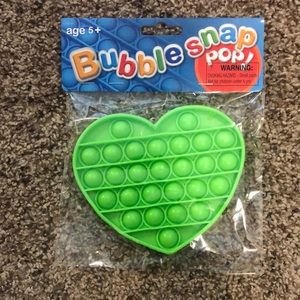 Green Heart Bubble Snap Pop It Fidget Toy